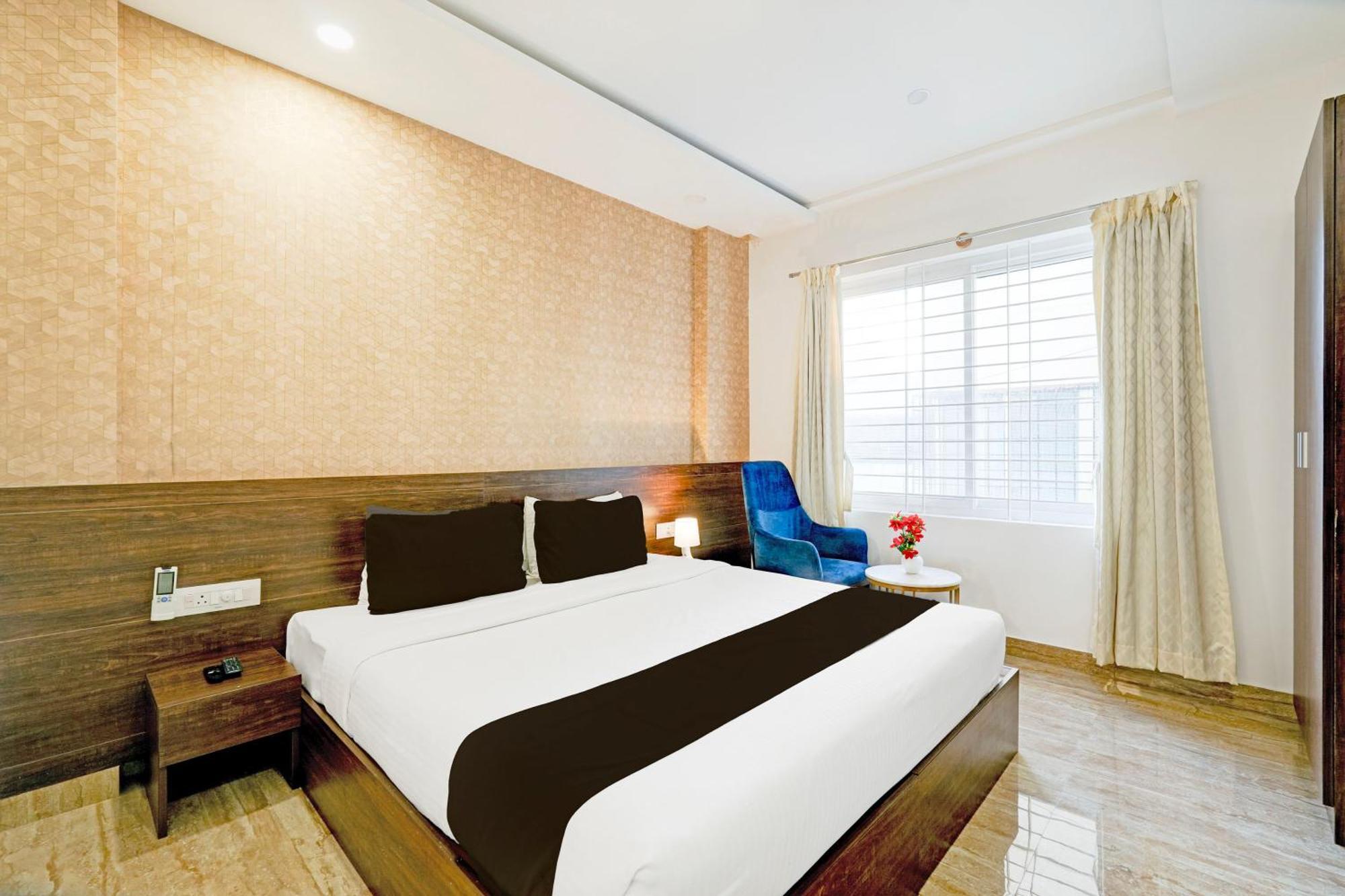 Super Townhouse Oak Aecs Formerly Bangalore Times Exterior foto